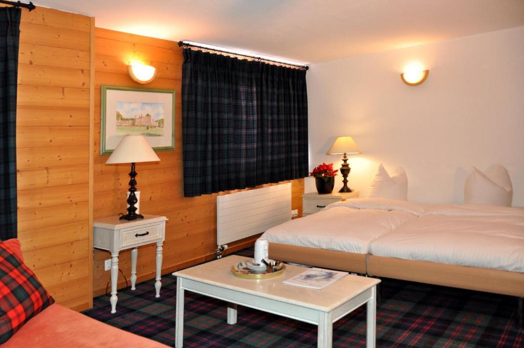 Hotel De La Paix Champéry Szoba fotó
